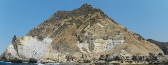 三ツ石岬